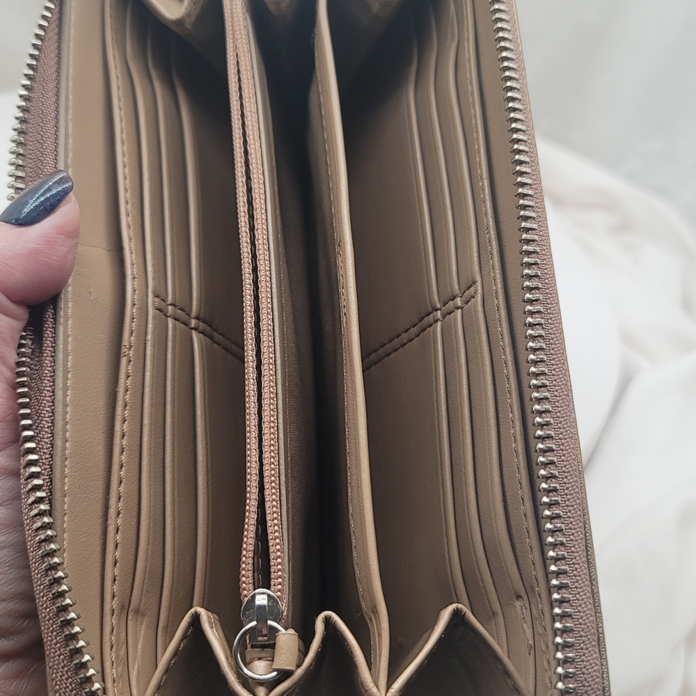 Gorgeous Gold and Tan Logo Optic Jacquard Continental Zip Wallet - Picture 8 of 8